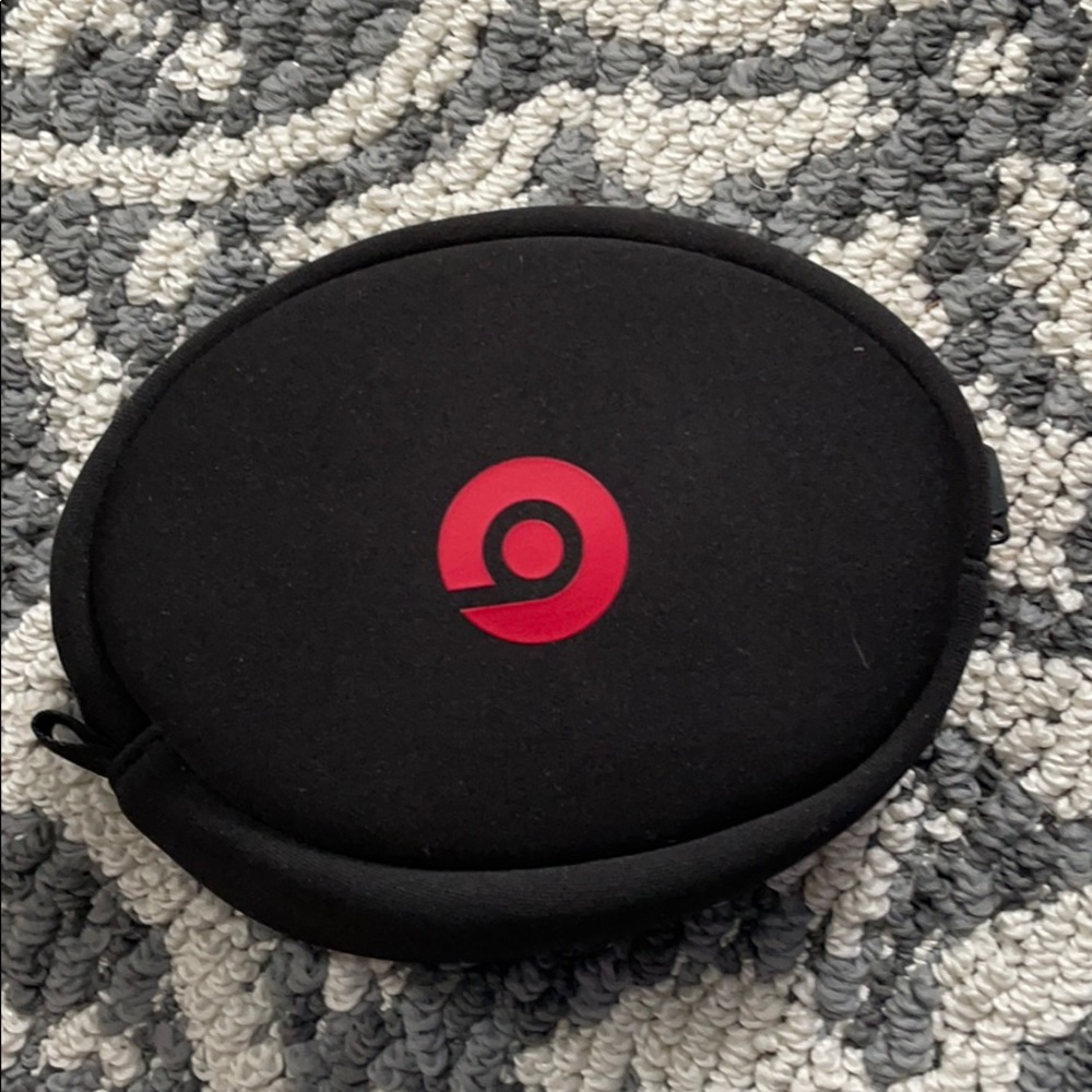 Empty beats holder